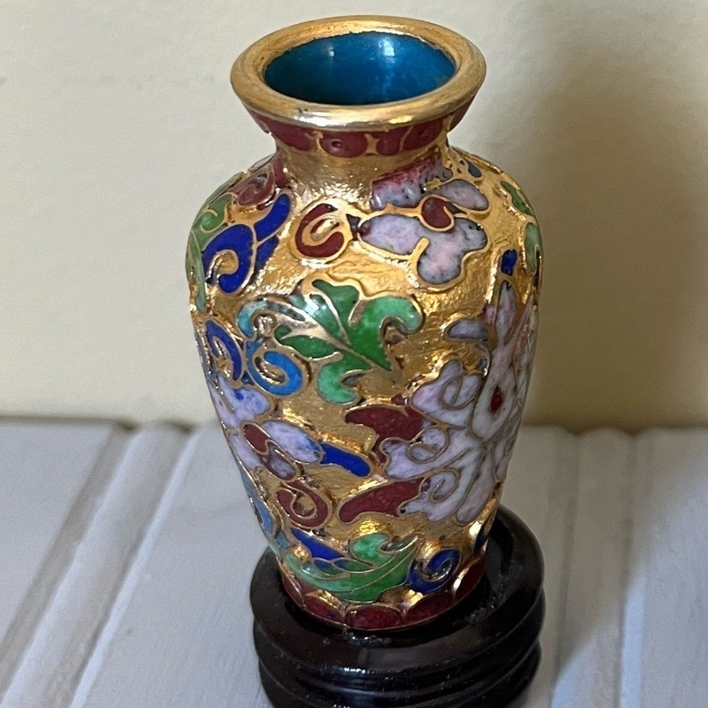 Vintage Miniature Cloisonne Style Gold Tone Background Floral Vases With Bases - Picture 8 of 9